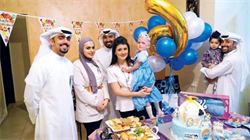 أسرة «الوطني» تحتفل مع جنى بعيد ميلادها
