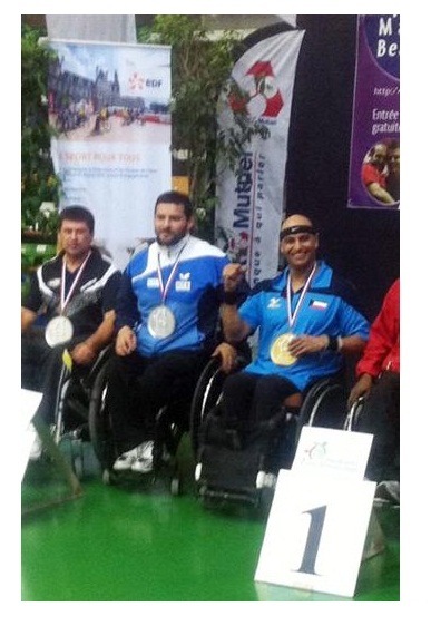حصول نزار رمضان على  ذهبية في بطولة فرنسا لبطولة تنس الطاولة للمعاقين