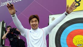 الرماية بالسهم في الأولمبياد : رقم عالمي لكوري جنوبي كفيف من المنظور الطبي