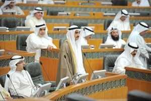 د.يوسف العلي يؤدي اليمين الدستورية أمام المجلس